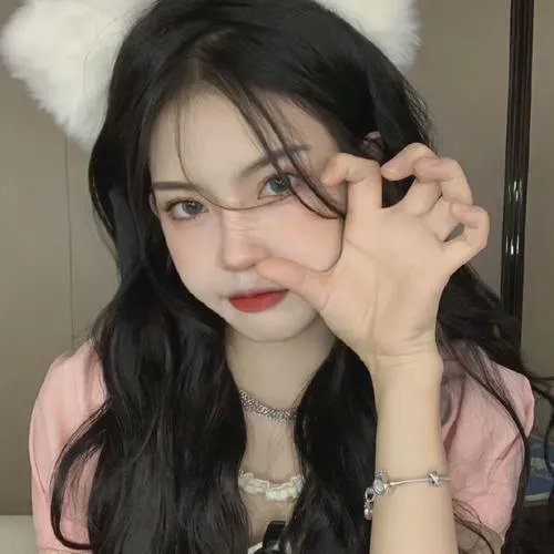 青青河边草短剧